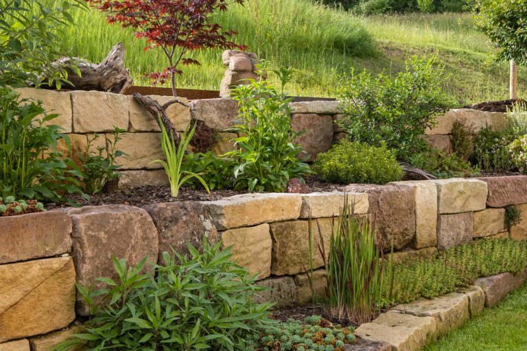 Gestaltung Hügel Gartenbau und Gartencenter