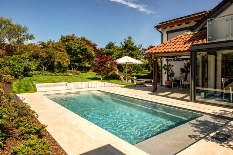 gb_pools_2210_compass_12