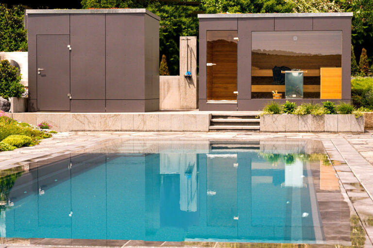 gb_pools_2210_compass_24